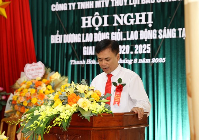 Se4eps Luận.jpg