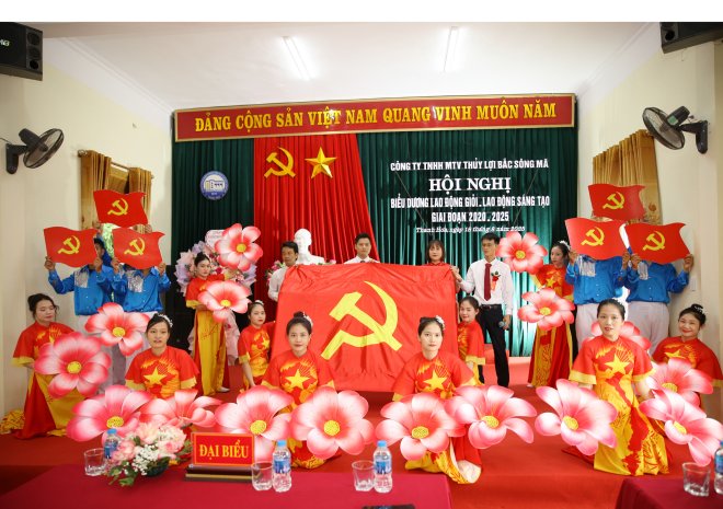 Văn nghệ 1.jpg
