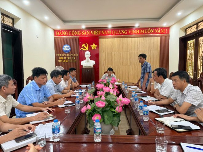 Họp.jpg